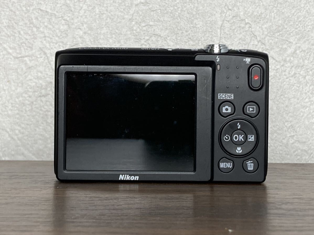 Y349 ニコン Nikon COOLPIX A100 クールピクス コンパクトデジタルカメラ コンデジdigital still camera_画像2