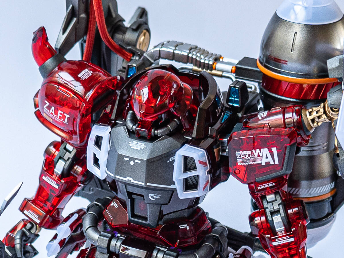 MG 1/100gana- The k Warrior ( luna Mali a* Hawk exclusive use machine )[ clear color ] painted / final product 