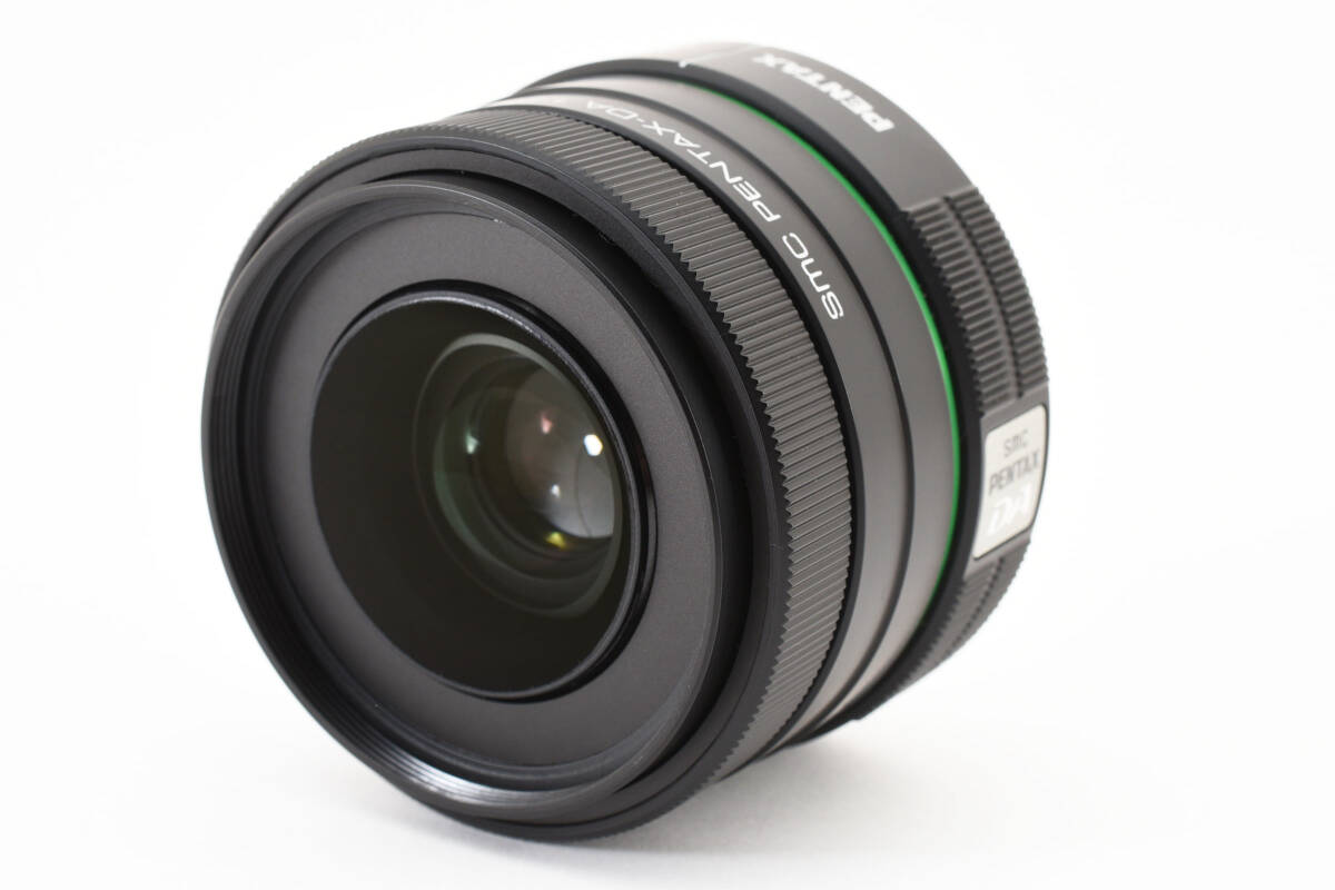 ★新品級★ ペンタックス SMC PENTAX DA 35mm f2.4 AL 元箱入り自然な遠近感で撮影できる標準レンズ 2120928の画像2