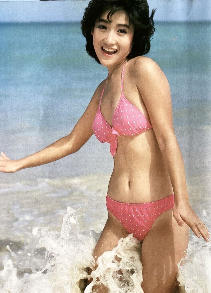 Yahoo!オークション - 岡田有希子 切り抜き11ページ ビキニ 水着 Yahoo!オークション - 岡田有希子 切り抜き11ページ ビキニ 水着