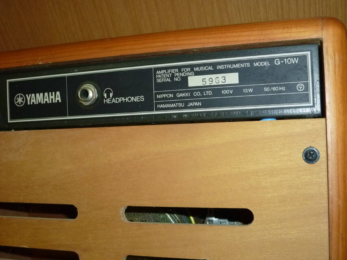  Yamaha YAMAHA wooden case G-10W guitar amplifier MADE IN JAPAN Junk 