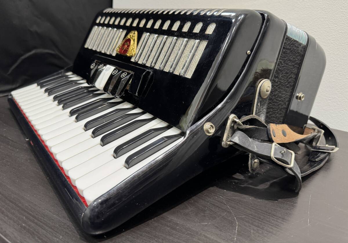 n452TO rare superior article TOMBO accordion T48 34 key hard case attaching keyboard instruments 