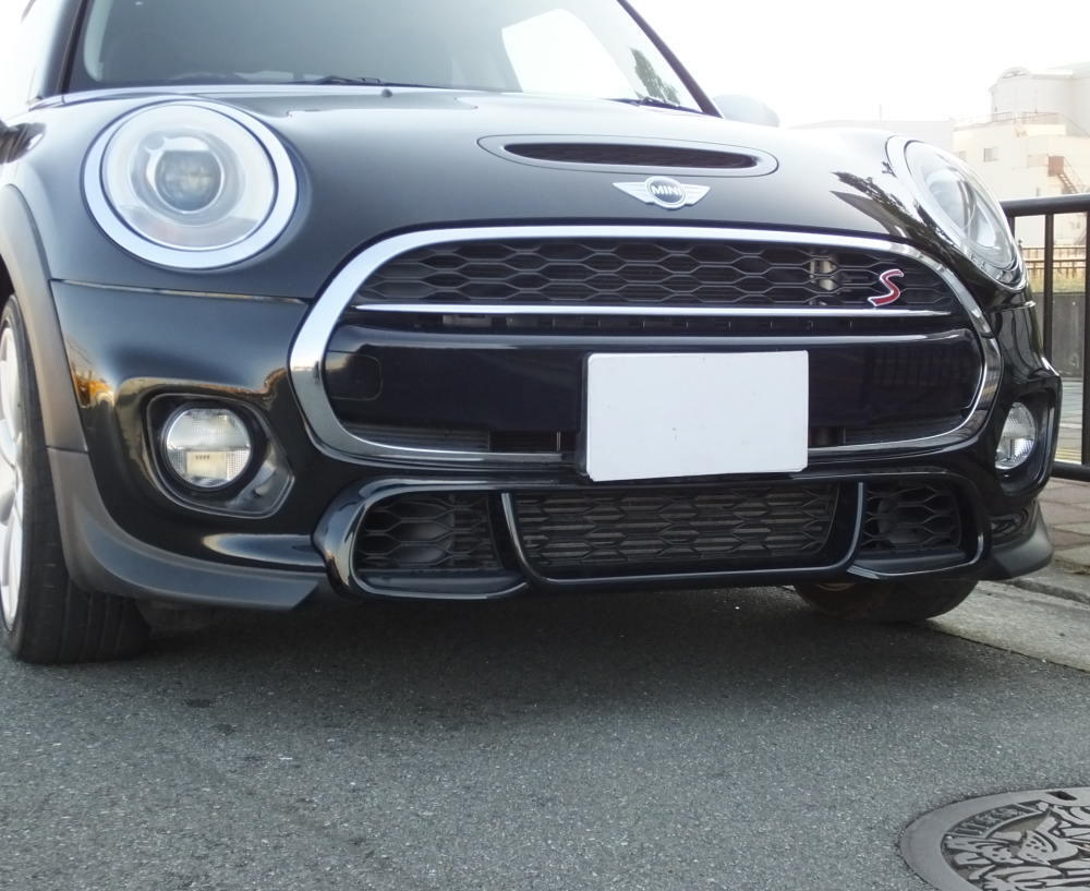 ☆ミニクーパー F55・F56 2014～2021☆JCW Look PP製 フロントバンパーセット_画像3