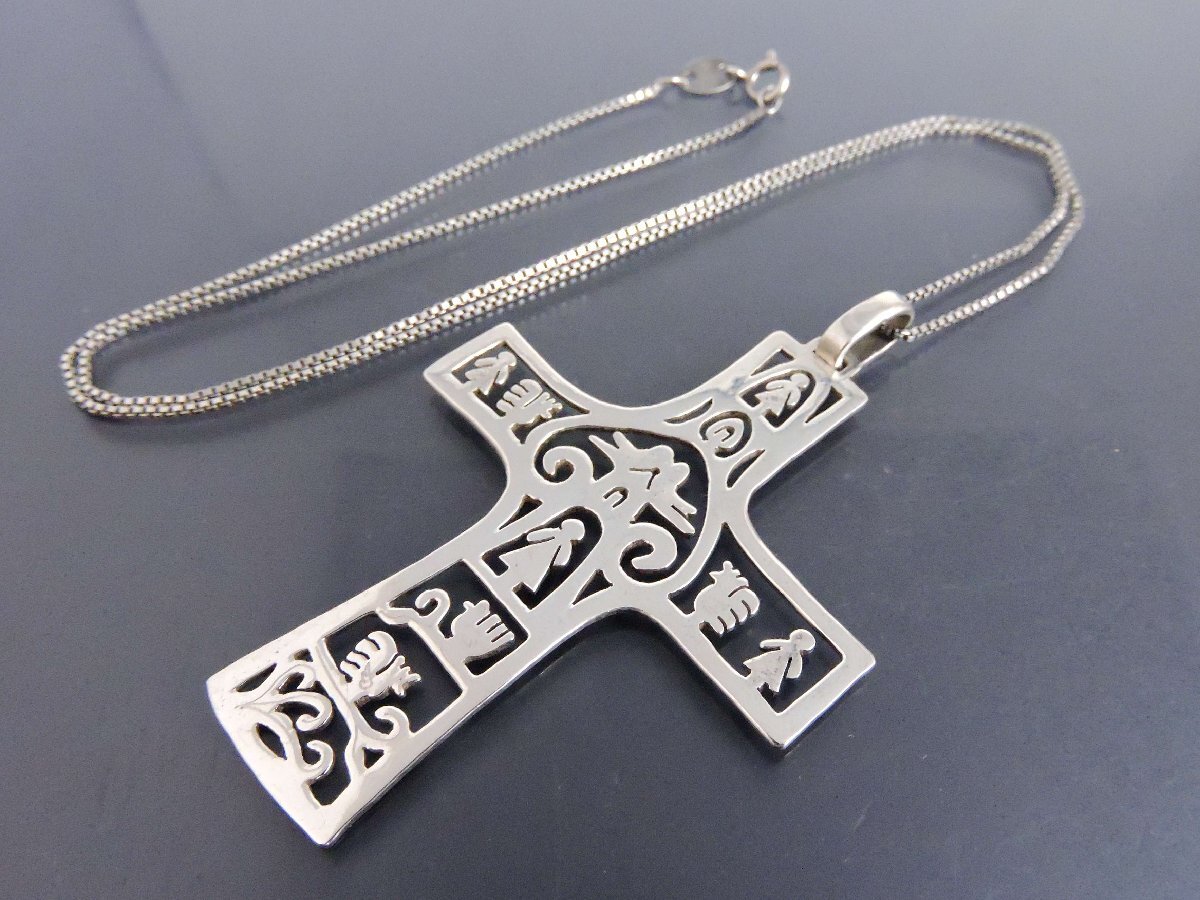 シルバー925 メキシカンジュエリー ネックレス ペンダント 十字架 ツリークロス ニワトリ 人形デザイン 縦約7.2㎝ チェーン約50㎝の画像1