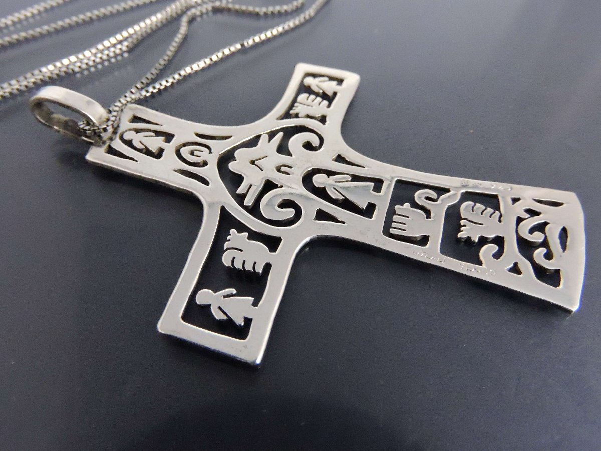シルバー925 メキシカンジュエリー ネックレス ペンダント 十字架 ツリークロス ニワトリ 人形デザイン 縦約7.2㎝ チェーン約50㎝の画像3