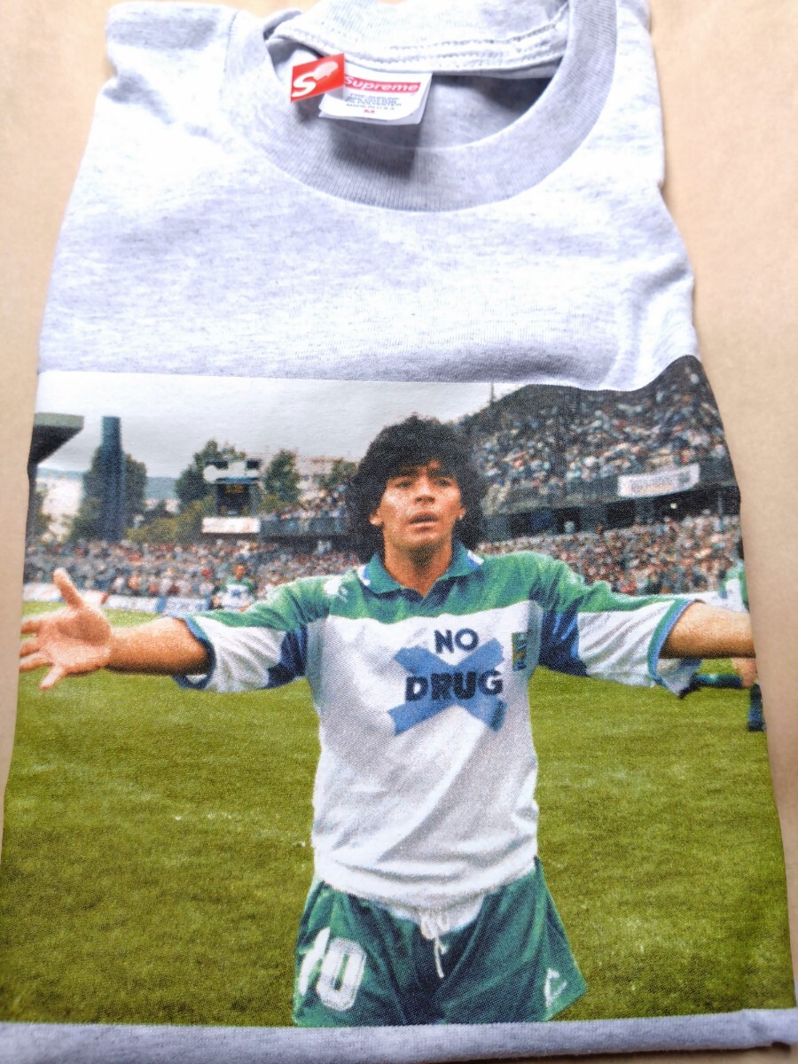 【新品未使用品】 supreme maradona Tシャツ シュプリーム マラドーナ グレー 24ss Мサイズの画像2