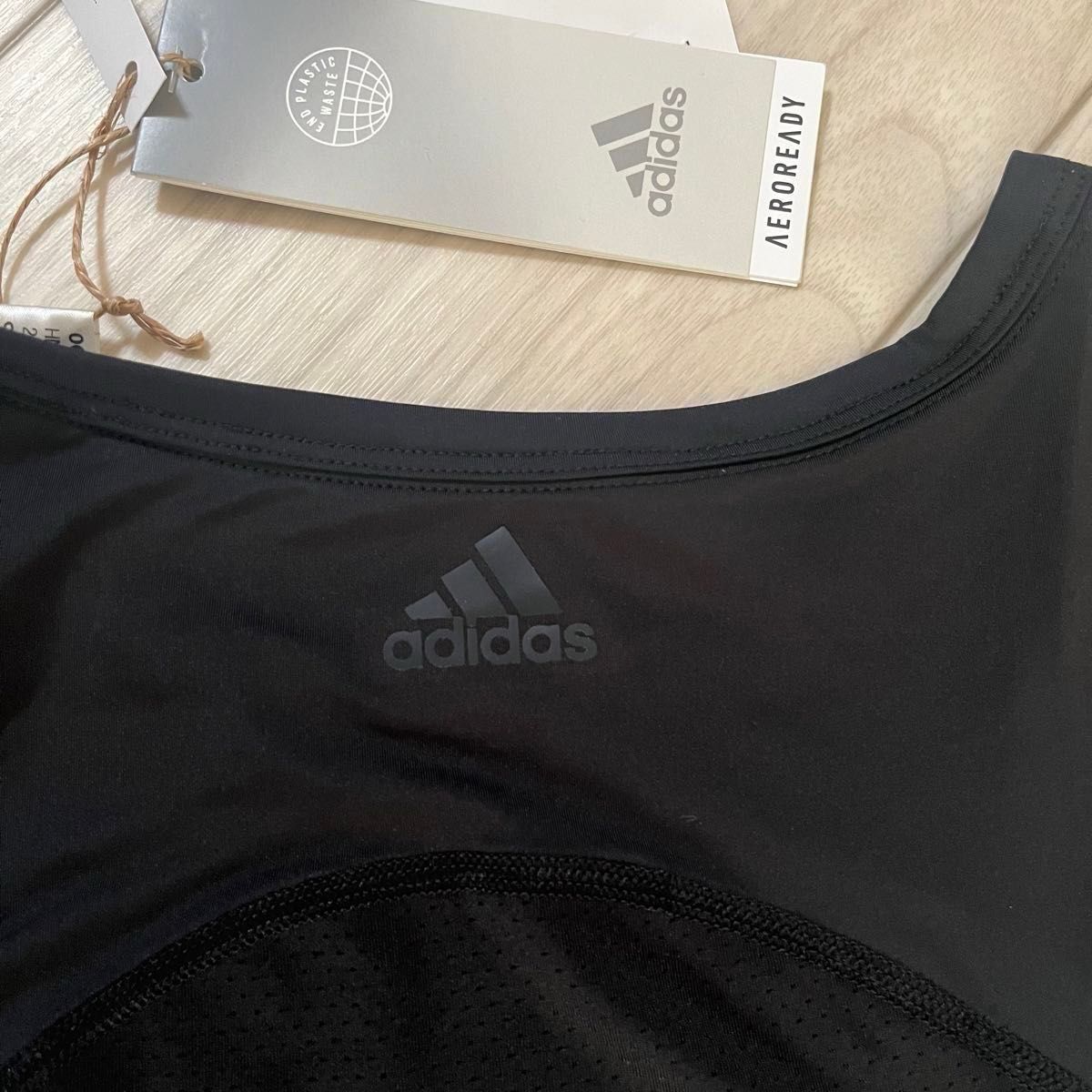 【新品タグ付】adidas アディダス●半袖Tシャツ HIIT N1668 ティーシャツ　スポーツウェア　ヨガ　ジム　トレーニング