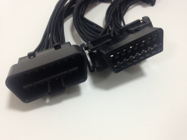 即納　送料無料　OBD2　出力ソケット　3分岐ハーネス　汎用_画像3