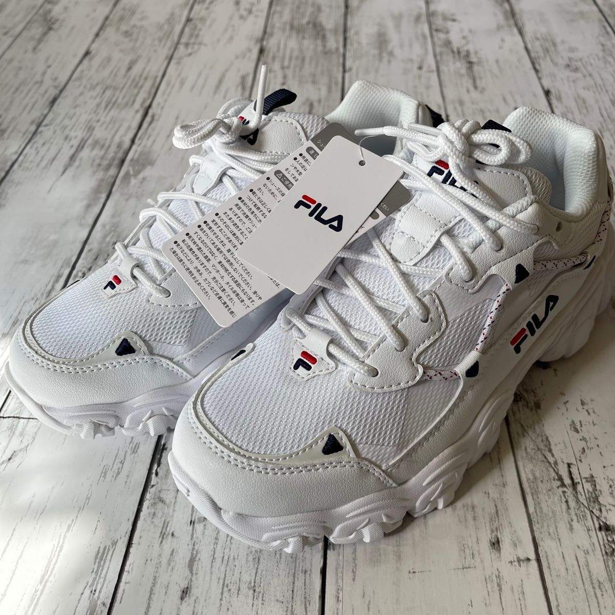 【FILA】スニーカー 25cm FLUID White 白 厚底 レディース 新品 未使用 完売商品 フィラ SALE セール