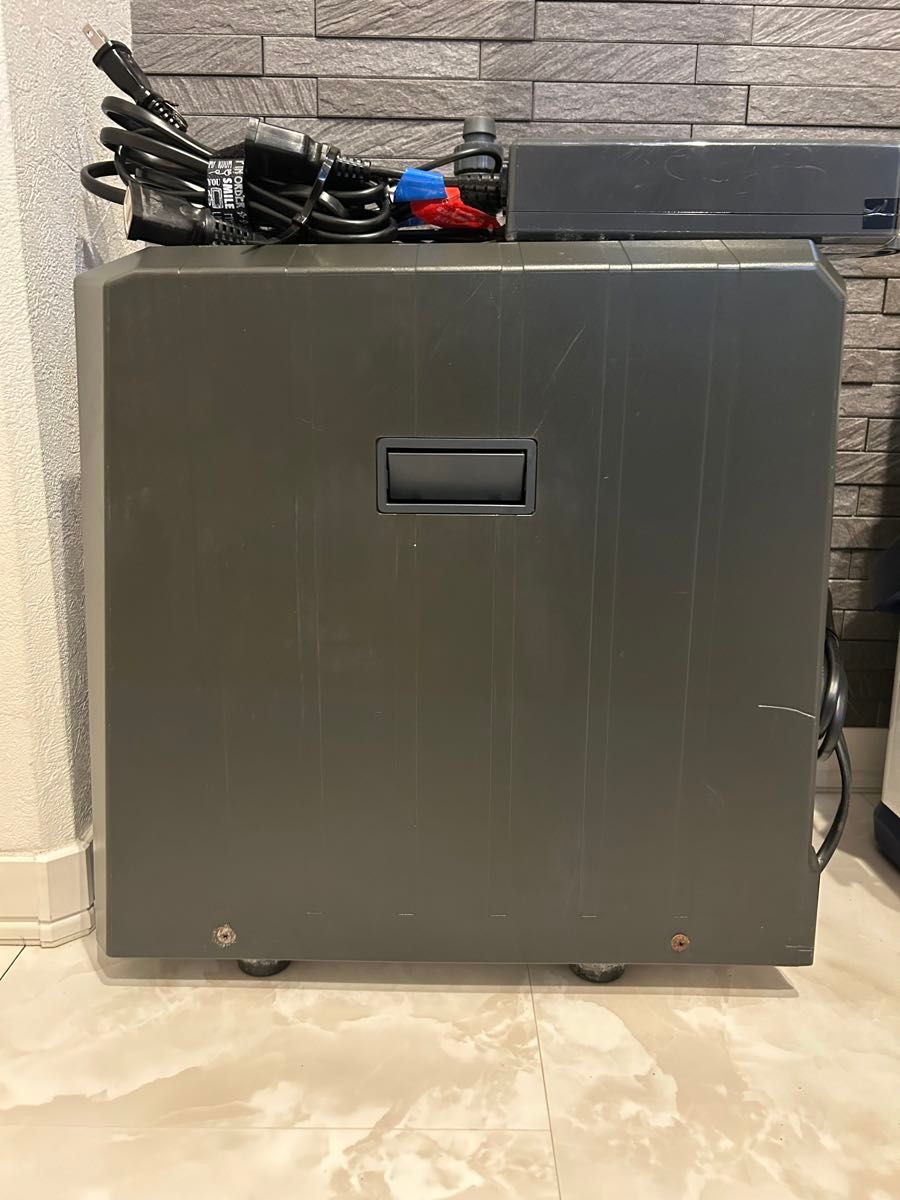 レイシークーラー 小型循環式クーラー REI-SEA 水槽用クーラー レイシークーラー 小型循環式クーラー REI-SEA 水槽用クーラー