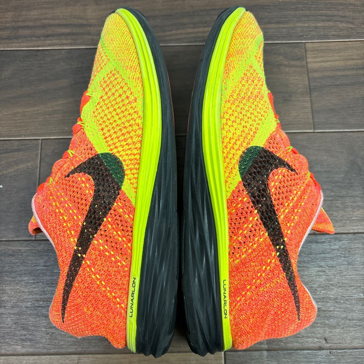 FK240305 D-59 NIKE ナイキ FLYKNIT LUNAR3 フライニットルナ メッシュシューズ ランニングシューズ オレンジ イエロー メンズ 28cm_画像7