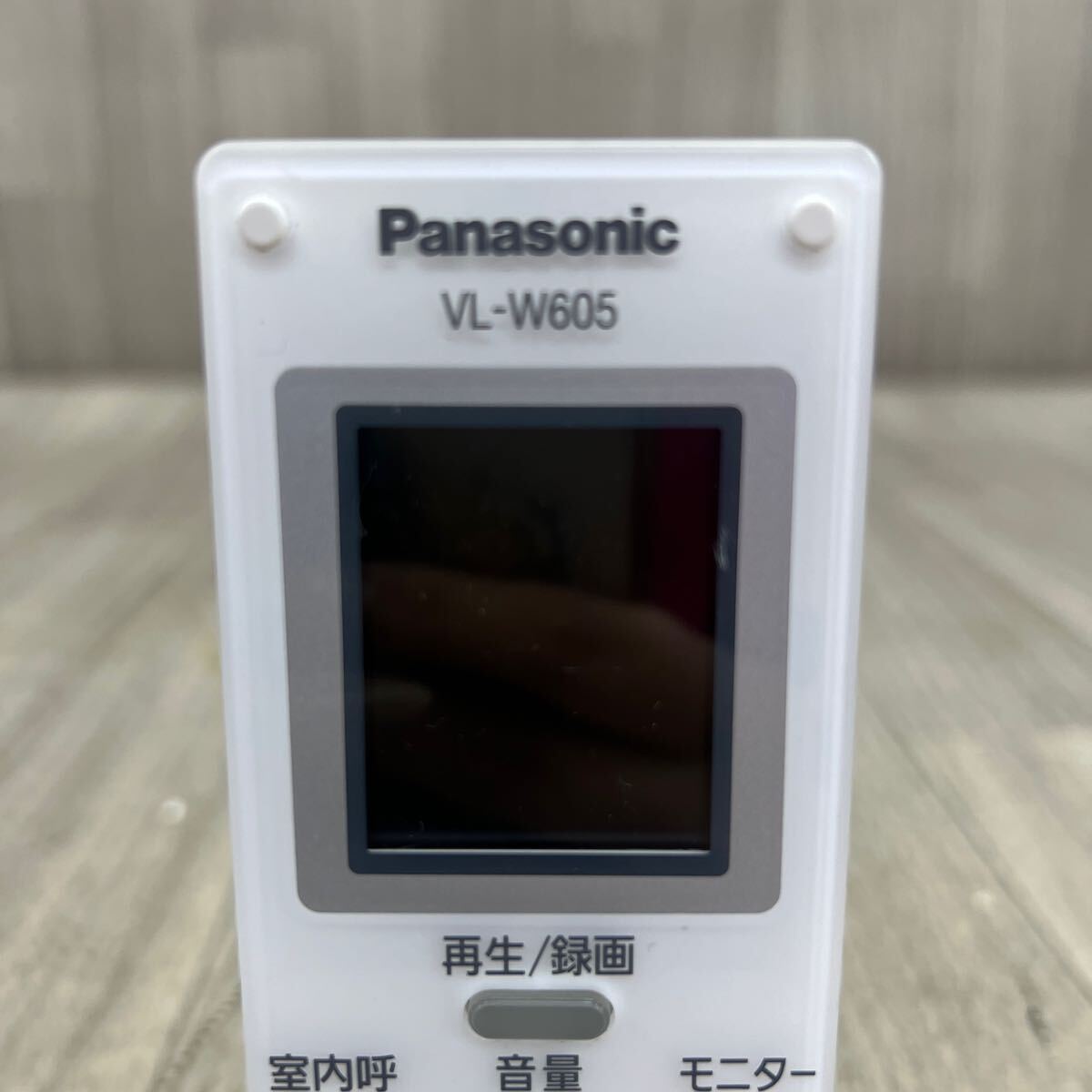 ■C-523 Panasonic パナソニック ドアホン 本体のみ VL-W605 ワイヤレスモニター子機 室内子機 インターホン ホワイト 動作未確認の画像2