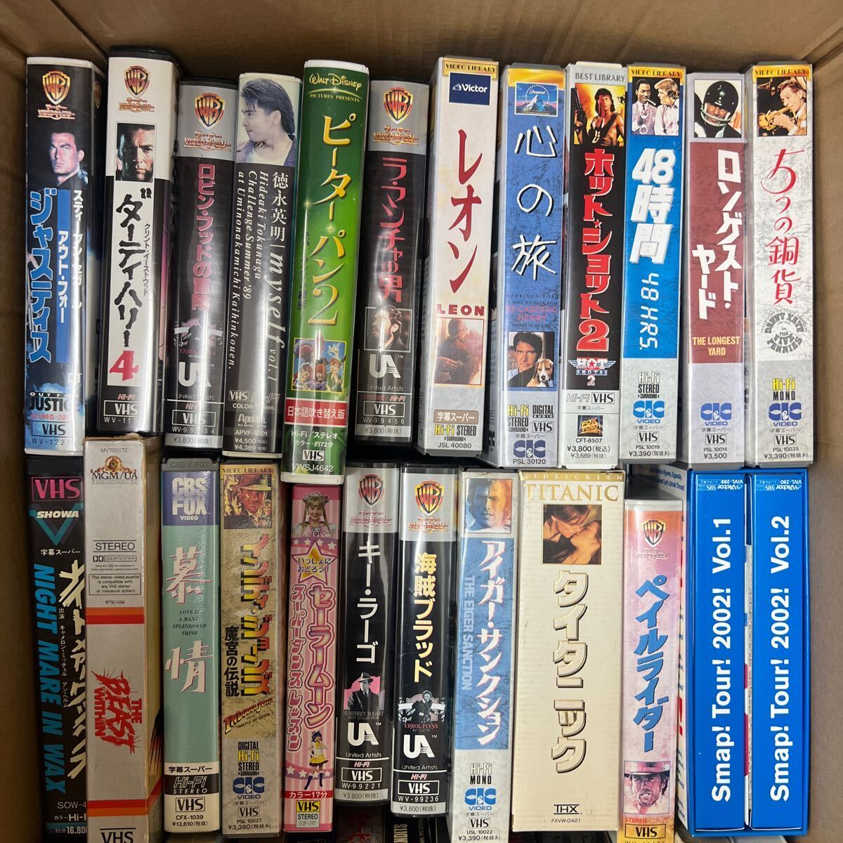 ■C-542 VHS 洋画 邦画 キッズ 音楽 他 27kg前後 タイタニック ディズニー 48時間帰ってきた2人 SMAP ジブリ レイダース 他 動作未確認の画像5