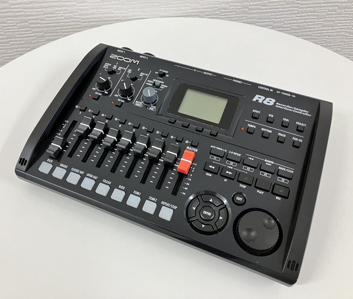 【送料無料!!】ZOOM R8 Recorder Sampler Interface Controller ズーム マルチトラックレコーダー 4GB SDカード付 器材 MTR 動作未確認の画像1