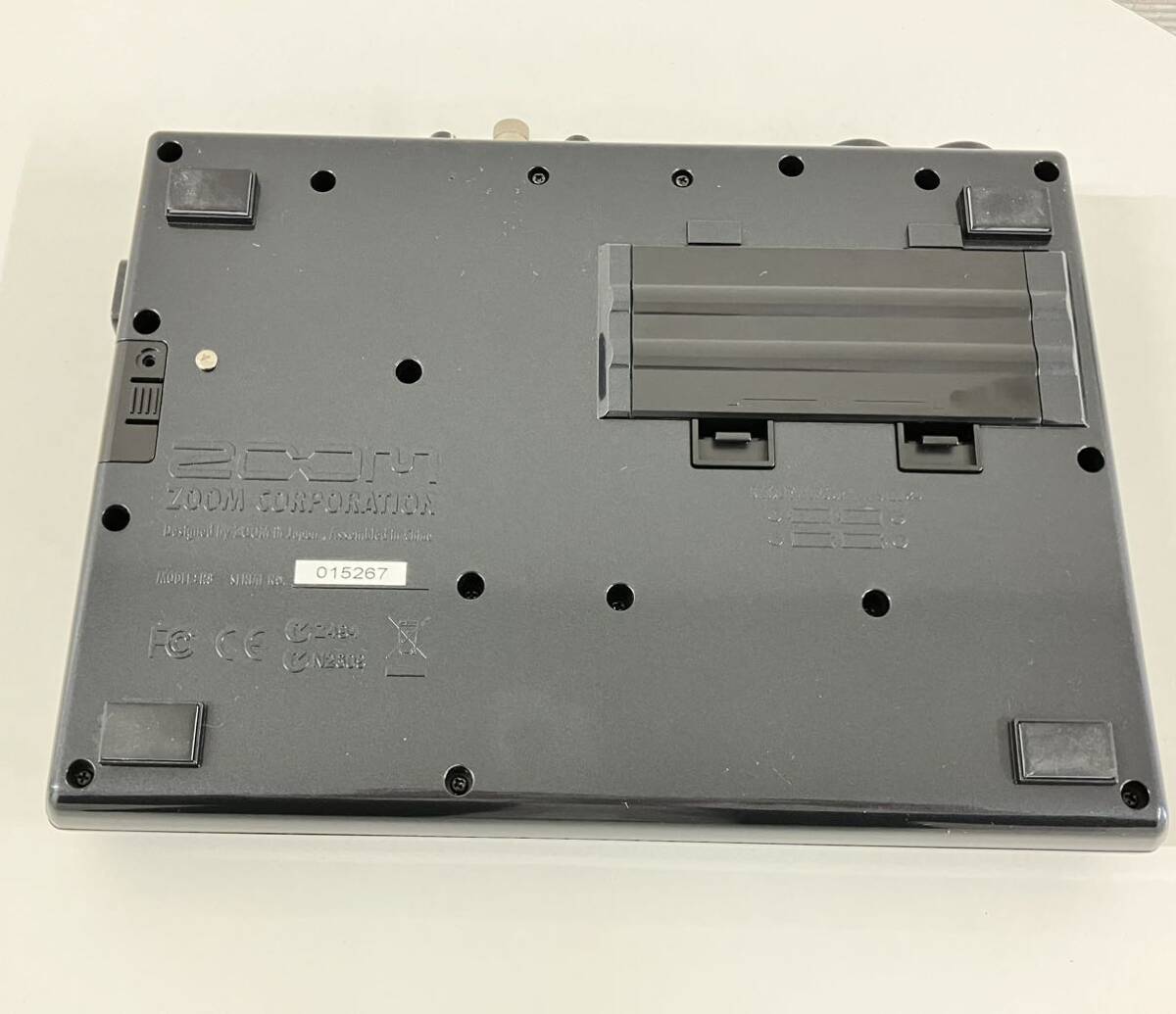 【送料無料!!】ZOOM R8 Recorder Sampler Interface Controller ズーム マルチトラックレコーダー 4GB SDカード付 器材 MTR 動作未確認