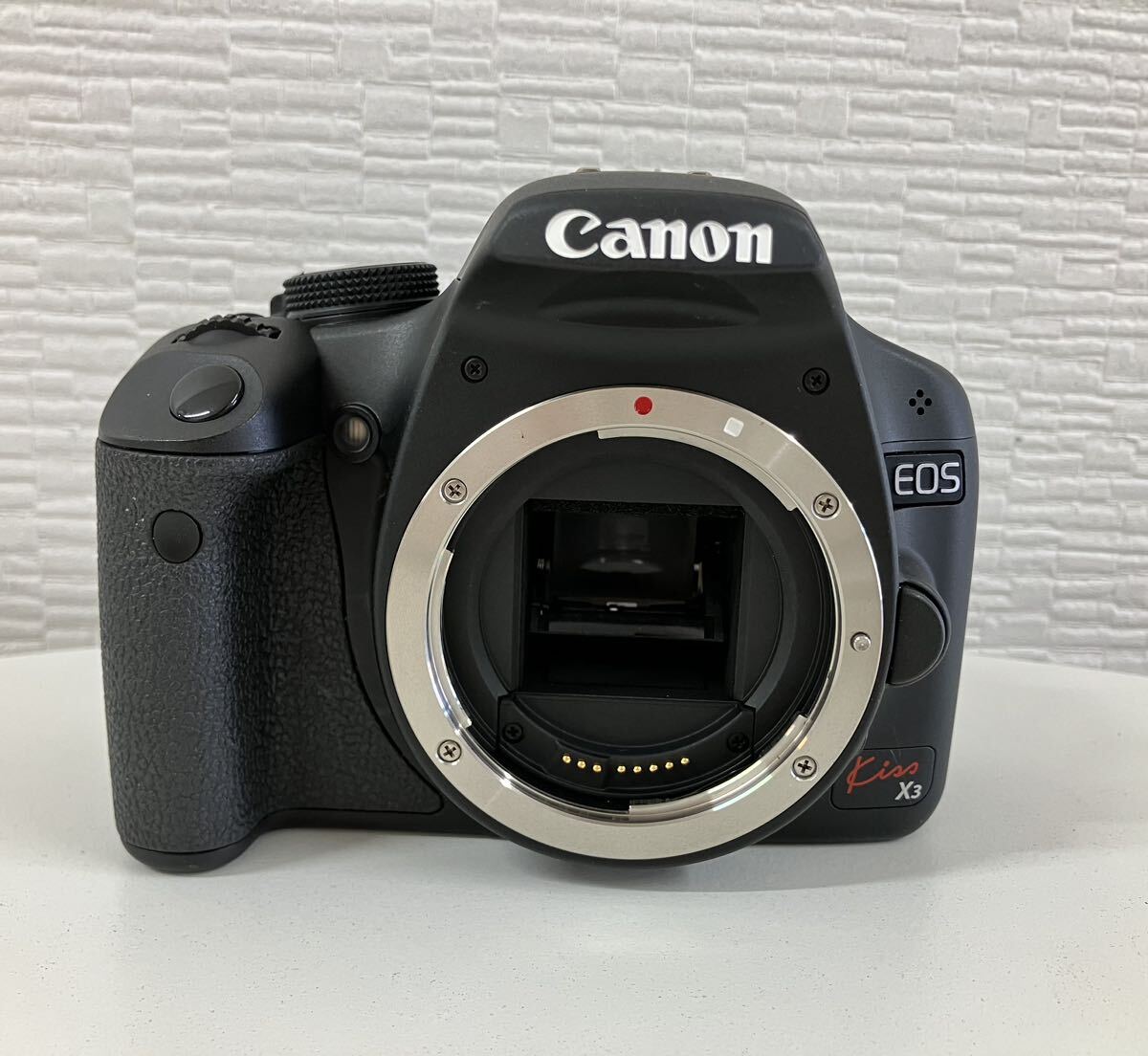 Canon キャノン EOS Kiss X3 デジタル一眼レフカメラ CANON ZOOM LENS EF-S 18-55mm 1:3.5-5.6 IS レンズ プロテクター付 動作未確認