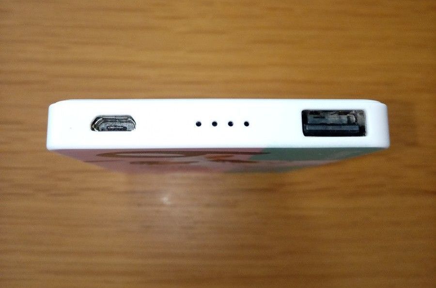 ジャンク品】モバイルバッテリー ソフトバンクホークス 柳田悠岐 ジャンク品】モバイルバッテリー ソフトバンクホークス 柳田悠岐