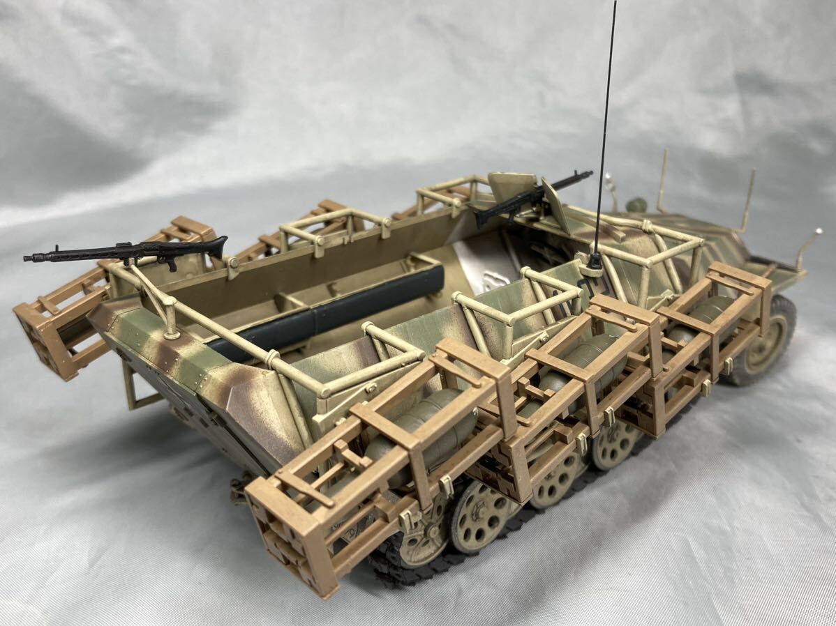 タミヤ 1/35 ドイツ軍 ハーフトラック Sd.Kfz.251/1 グランドスツーカ 完成品