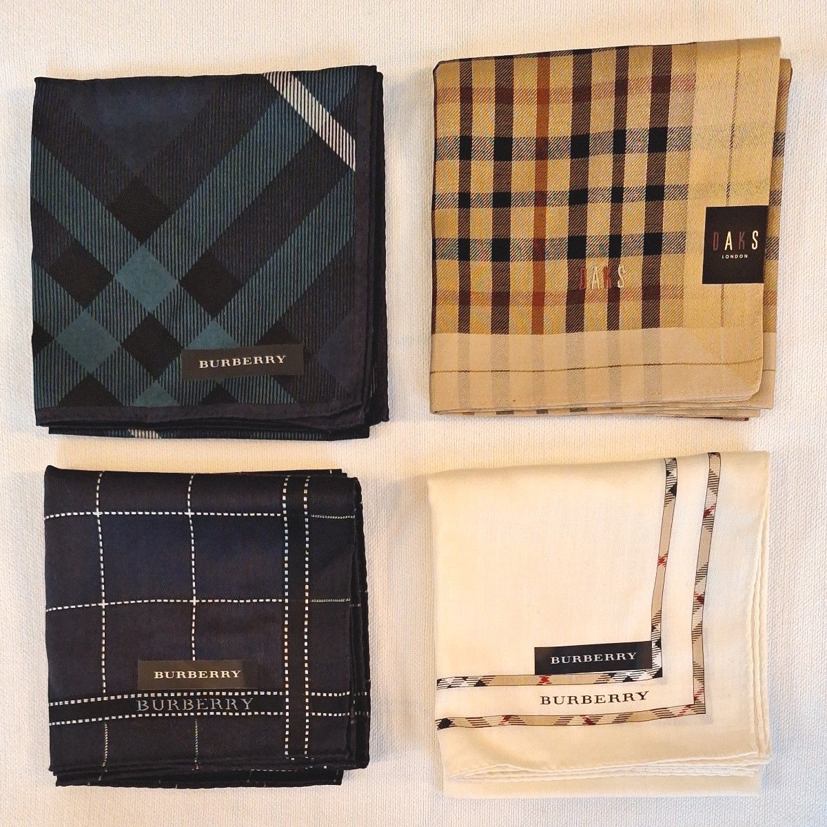 【新品未使用】ハンカチセット BURBERRY バーバリー 3枚 ＆ DAKS ダックス1枚