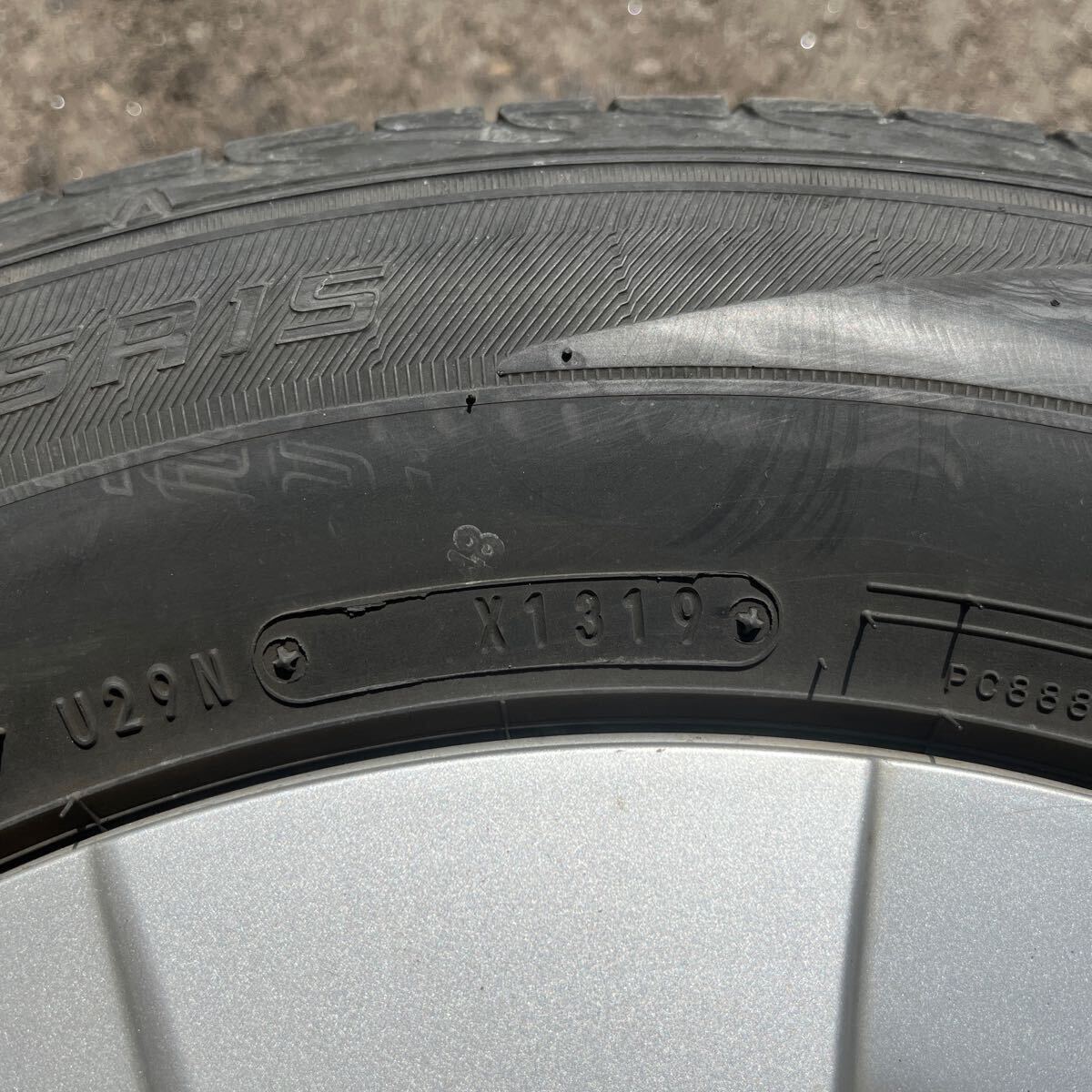 バリ溝 高級タイヤ 195/65R15 ルマンV プリウス純正ホイール_画像10