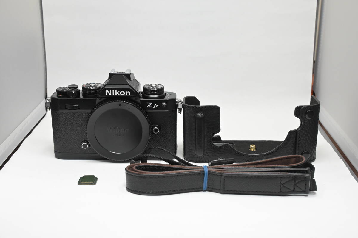 Nikon Zfc ボディ フルカスタムセット ニコン 本革ケース ジャケット 本革ストラップ 本革ホットシューカバー ブラックの画像1