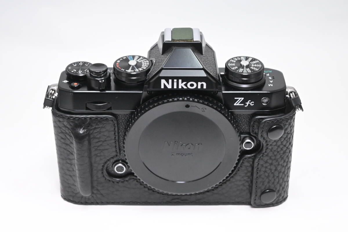 Nikon Zfc ボディ フルカスタムセット ニコン 本革ケース ジャケット 本革ストラップ 本革ホットシューカバー ブラックの画像2