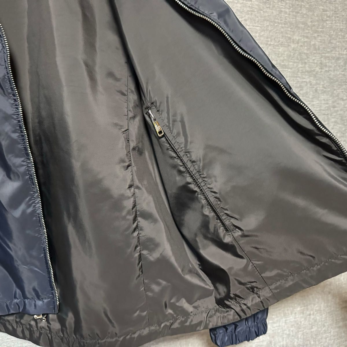 新品正規品 PRADA ナイロン ジャケット リバーシブル ブルゾン L 新品正規品 PRADA ナイロン ジャケット リバーシブル ブルゾン L