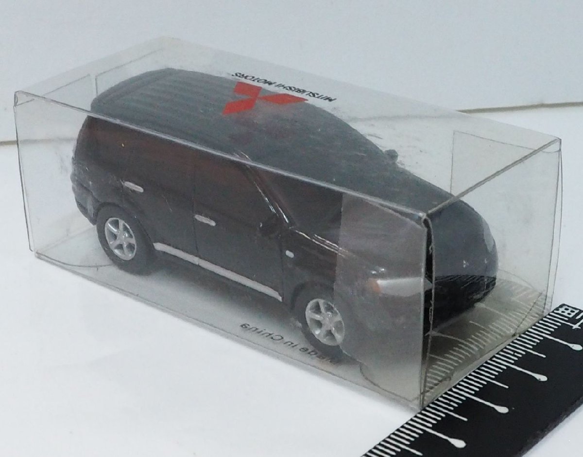 非売品【三菱アウトランダー MITSUBISHI OUTLANDER 黒 ブラック】1/64ダイキャスト プルバックカー ミニカー■ミツビシ【美品】送料込_画像２