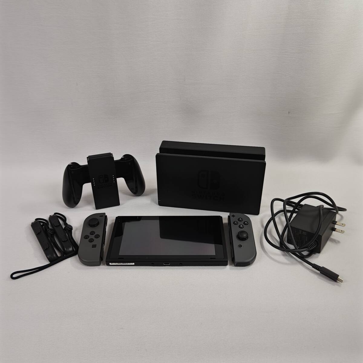 【中古A/美品】Nintendo 任天堂 SWITCH スイッチ グレー HAD-S-KAAAA ドラゴンクエストX ソフト付【大黒屋出品】の画像8