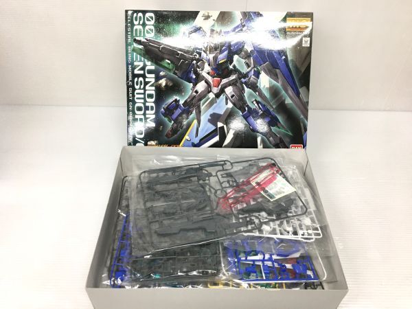 K11-171-065【未組立/送料無料】MG 1/100 (ダブルオーガンダム セブンソード/G)/(ダブルオークアンタフルセイバー)プラモデル 2点セットの画像2