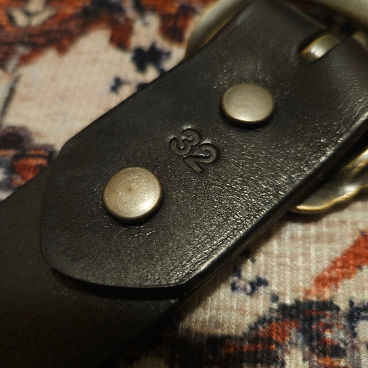 【USA製】 RRL Logo Studded Leather Belt 【32】 ロゴ スタッズ レザー ベルト 新品未使用 ネイティブ 彫刻 牛革 Ralph Lauren 全盛期 _画像3