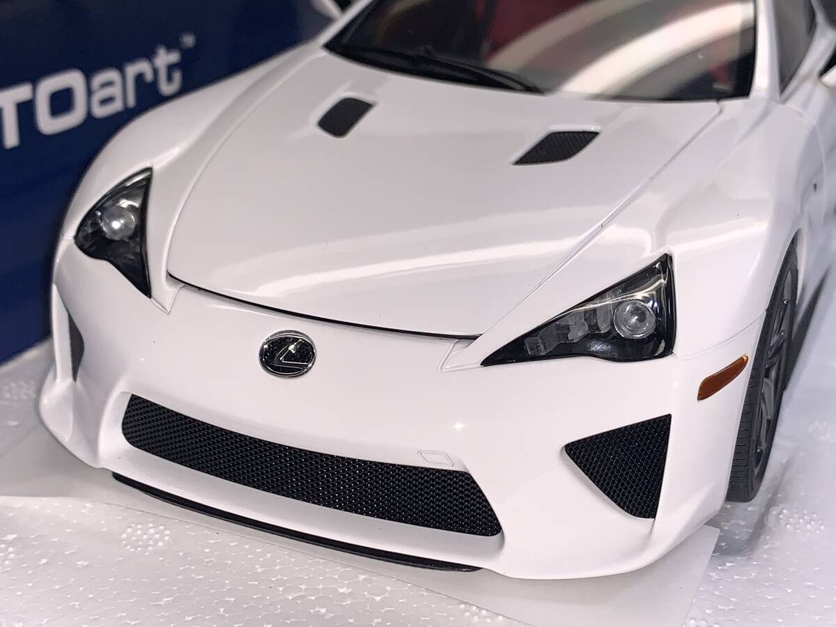 検品済 新品未展示 1/18 オートアート LFA （ホワイテストホワイト）78850 AUTOart whitest white New condition_画像2