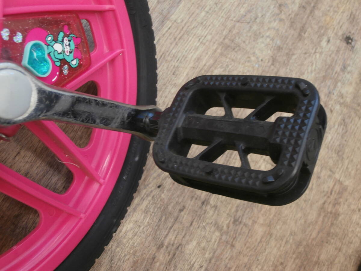 ブリヂストン 一輪車 アースマジックコラボモデル SCEM16 １６インチ ピンク _画像6