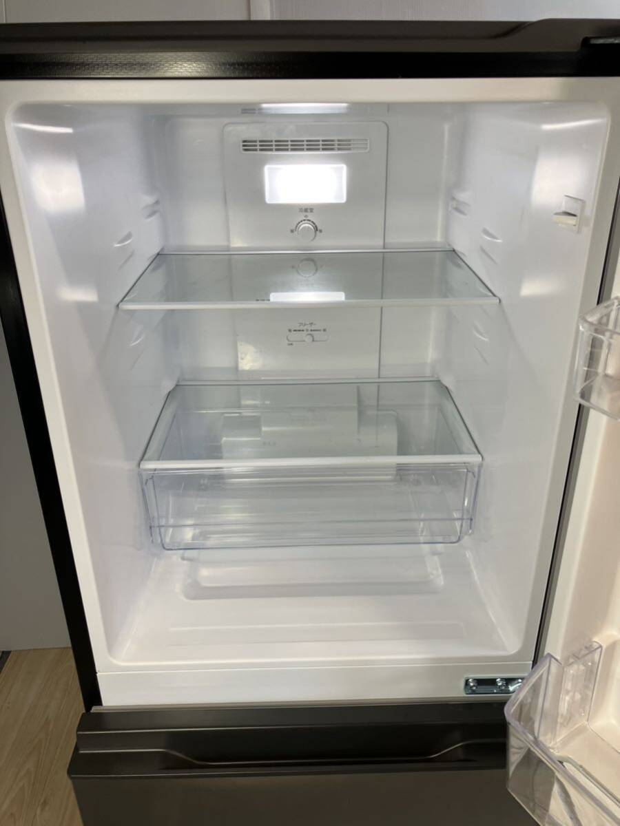 AQUA アクア 2ドア冷蔵庫 中古 2023年製 AQR-14N-S 家電 キッチン 冷蔵冷凍庫 右開き 135L の画像2