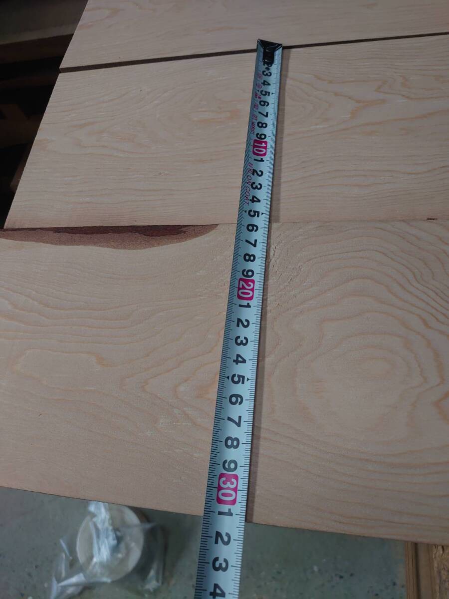 国産 栂 とが No.240402-E 無垢 乾燥材 板（長さ360～380㎜ｘ幅150㎜ｘ厚み8～10㎜）3枚 木材 DIY 棚板 小物作りにの画像3