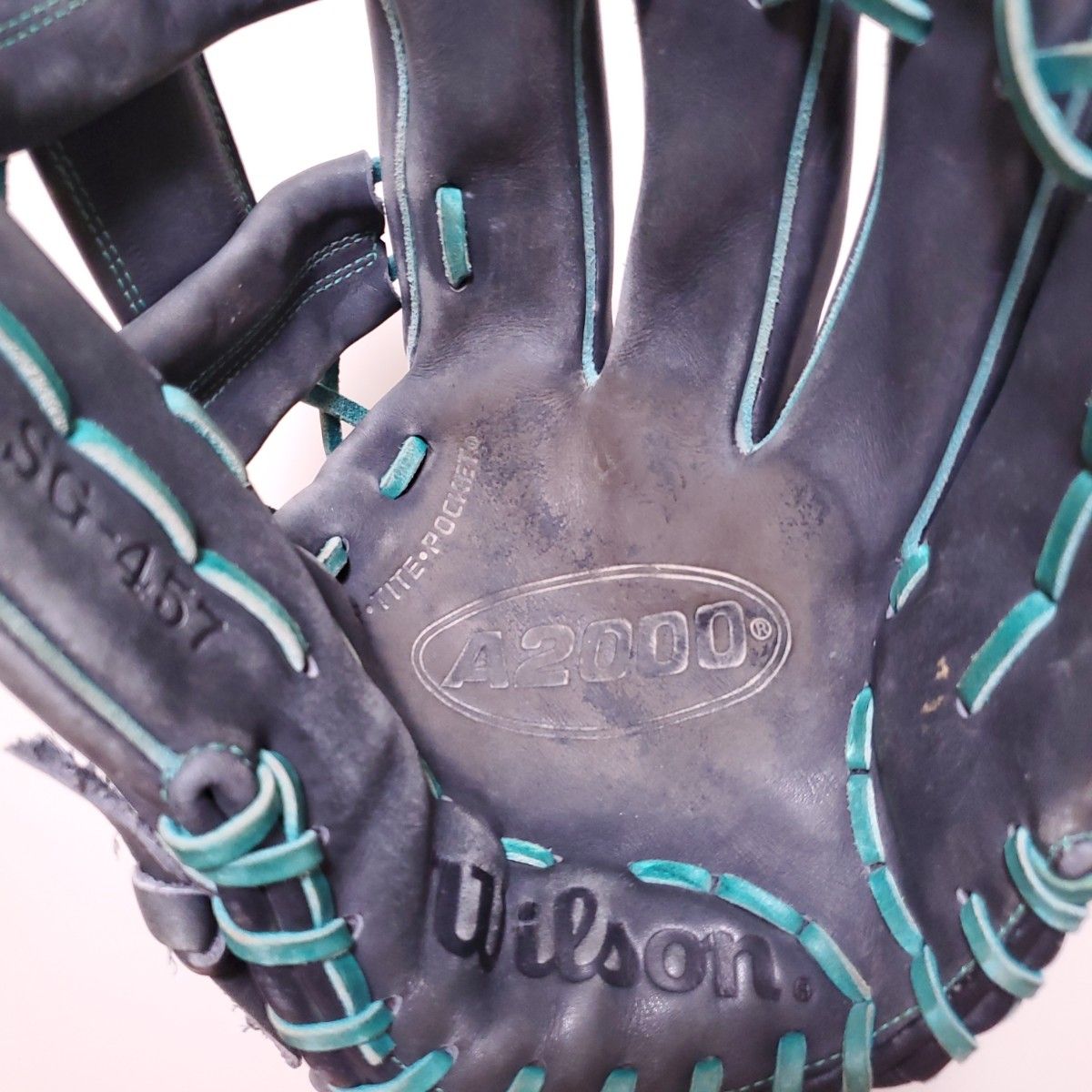 ウイルソン 一般軟式 内野手用グラブ Wilson A2000 大人用サイズ 野球 グローブ