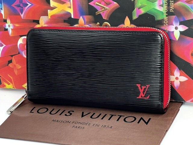 【確実正規品】極美品！Louis Vuittonルイヴィトン　エピ　ジッピーウォレット長財布　ブラック×レッド系_画像1