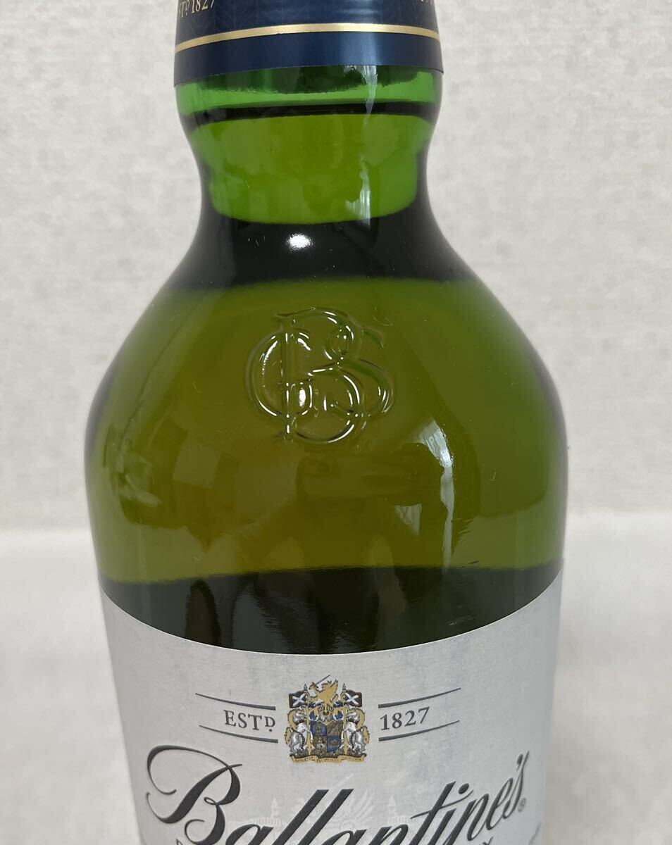 ☆箱付き！未開封 未開栓品 Ballantines バランタイン 17年ウィスキー 700ml 40% ☆撮影の為に箱を開封☆税込み ☆コメントをお読み下さいの画像5