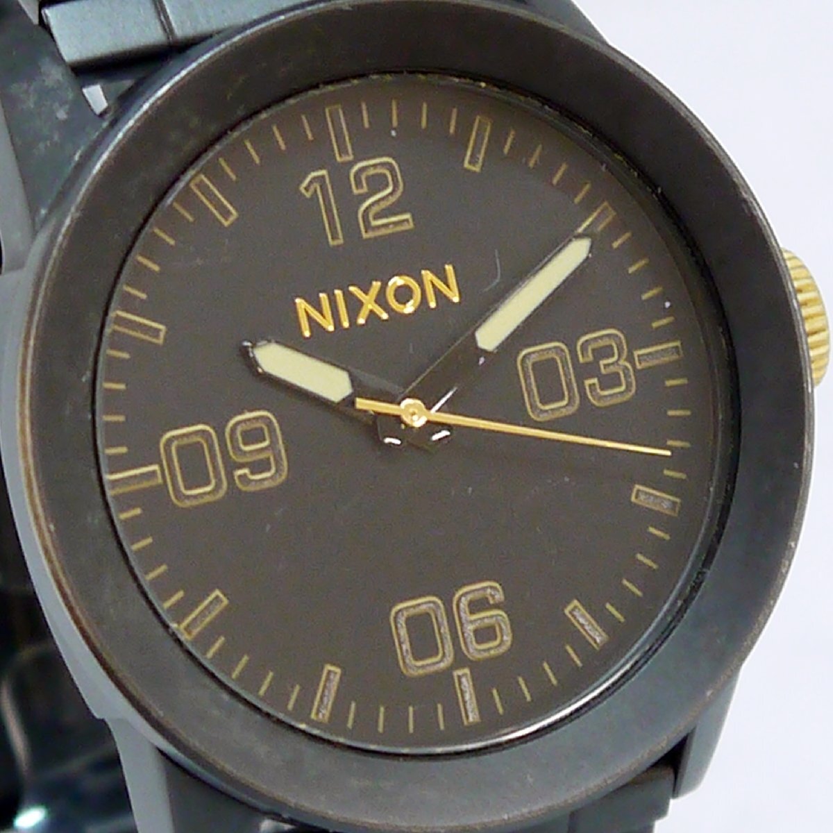 定型外送料無料 USED品・保管品 NIXON ニクソン IN THE HOTZONE THE PRIVATE プライベート クオーツ 腕時計 3針 動作品 ダメージありの画像3