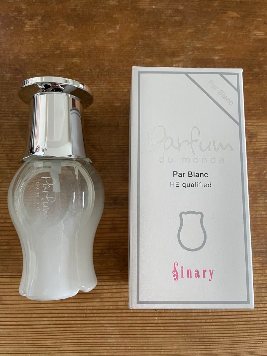 シナリー　シナリー化粧品　パルファン　デュ　モンド　パル　ブラン　 香水　Par Blanc