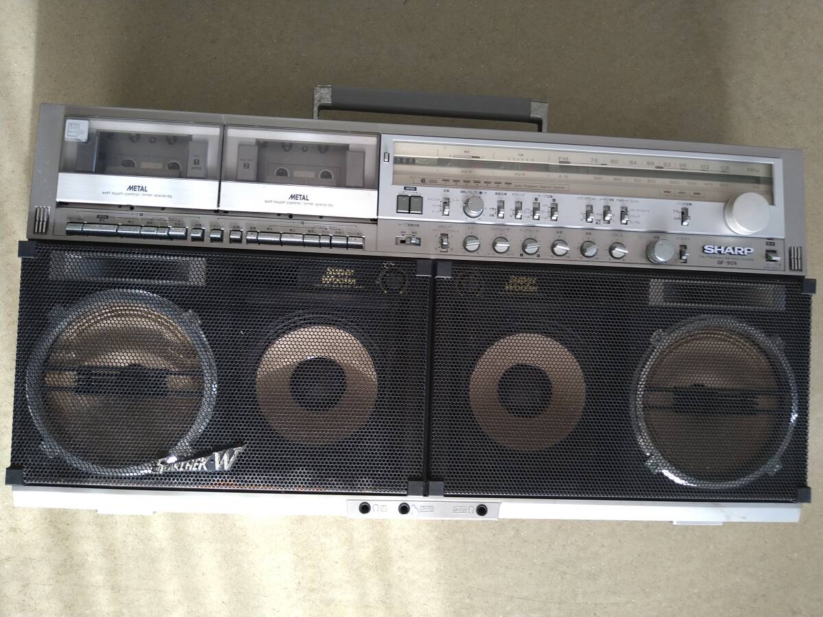  large radio-cassette,SHARP sharp GF-909 radio attaching stereo tape recorder FM/AM. audio equipment, karaoke 