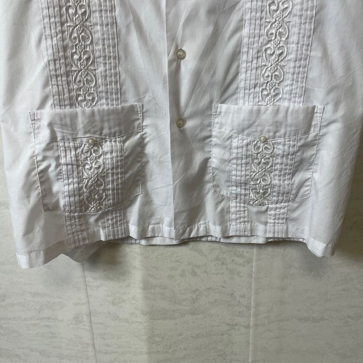 キューバシャツ 半袖 シャツ 白ホワイト　サイズM 4ポケットシャツ　民族衣装　メンズ　古着　3033_画像4