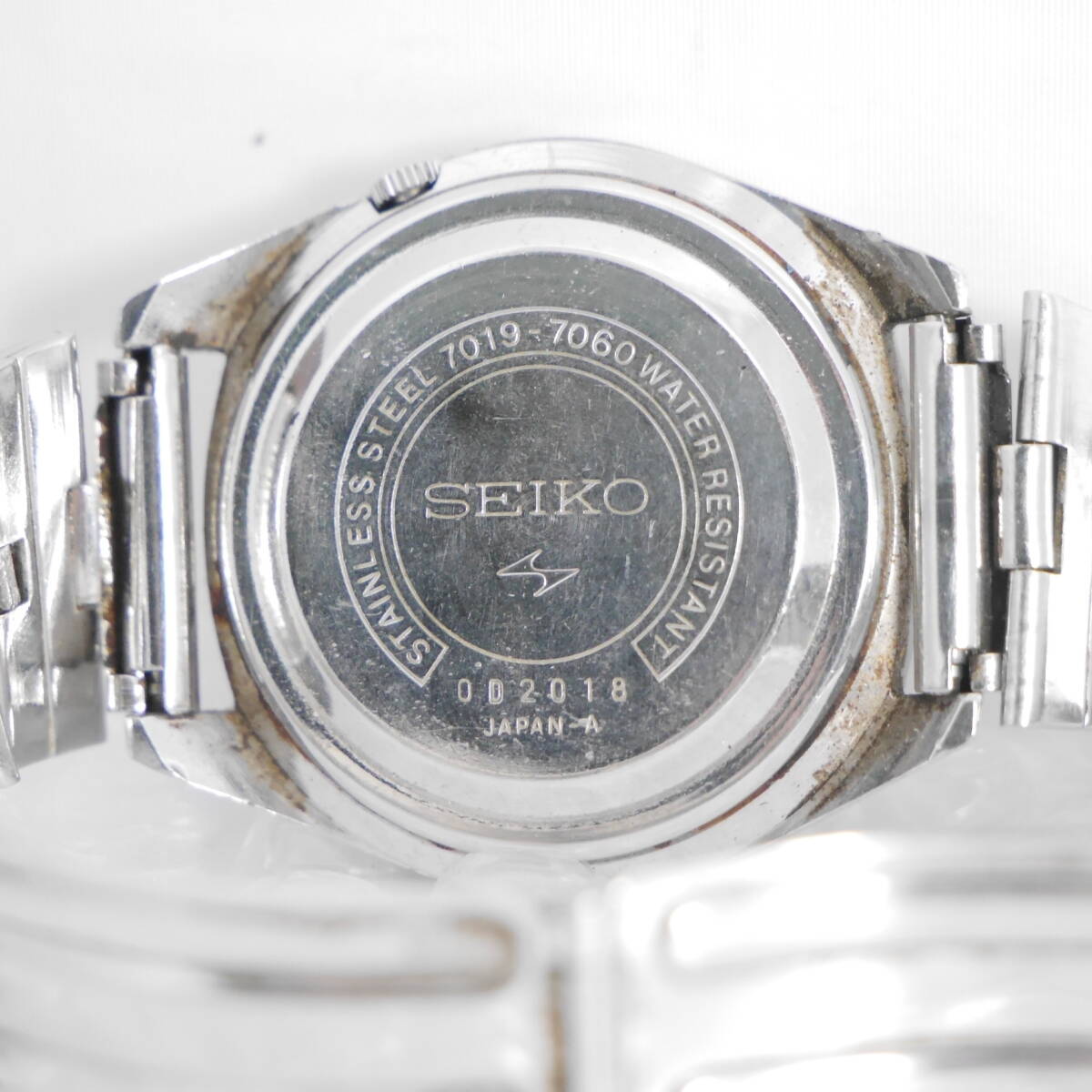 ジャンク 腕時計 SEIKO 7019-7060 セイコー O179 動作未確認 詳細不明_画像2