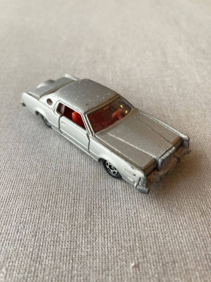 日本製 トミカ tomica No.F4 FORD CONTINENTAL MARK Ⅳ フォード コンチネンタル マークⅣ 青箱 箱なし ミニカー トミーの画像2