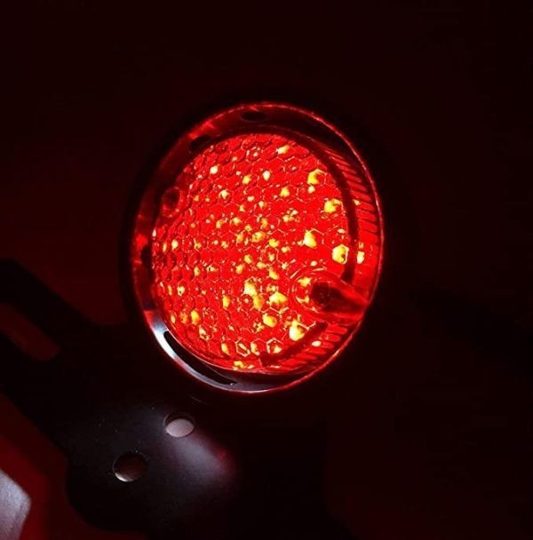 ONGMEIL ビンテージ LED テール ランプ ライト ナンバー灯 ステー 付き レッド レンズ バイク_画像6