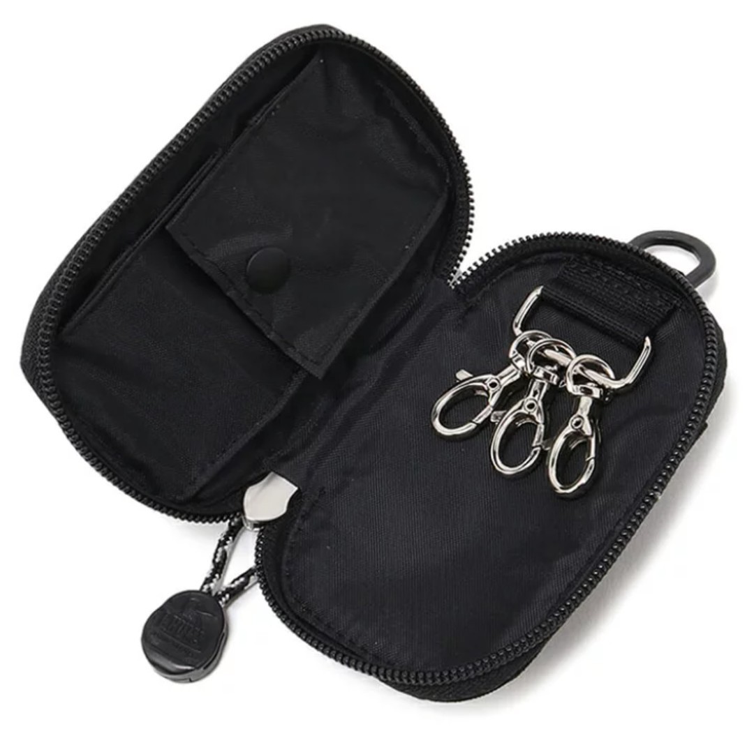 [新品]小銭入/ キーケース/メンズ/レディース　CHUMSチャムスRecycle Oval Key Zip Caseリサイクルオーバルキージップ　ケース　ブラック_出品商品本体の画像ではございません