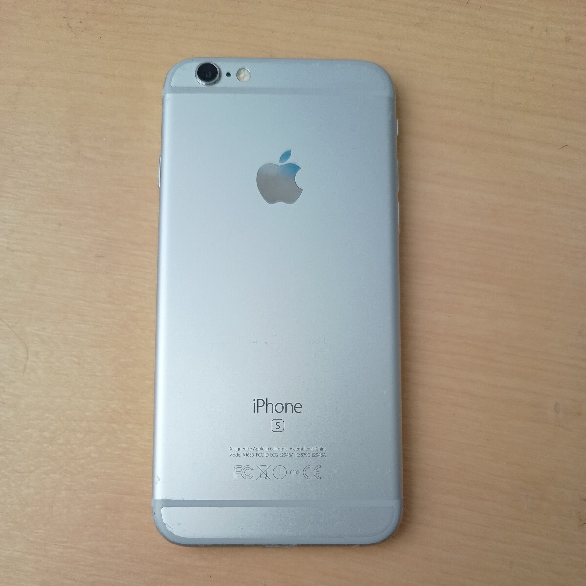 ジャンクiPhone6s Apple箱付きイヤホン(未使用)付きの画像2
