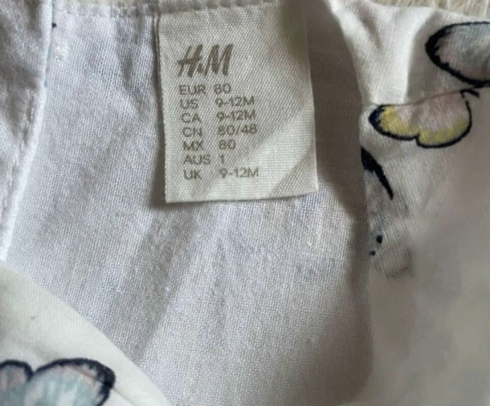 H&M beby 蝶々柄ワンピース　ノースリーブワンピース　ホワイト　80cm リボン_画像3