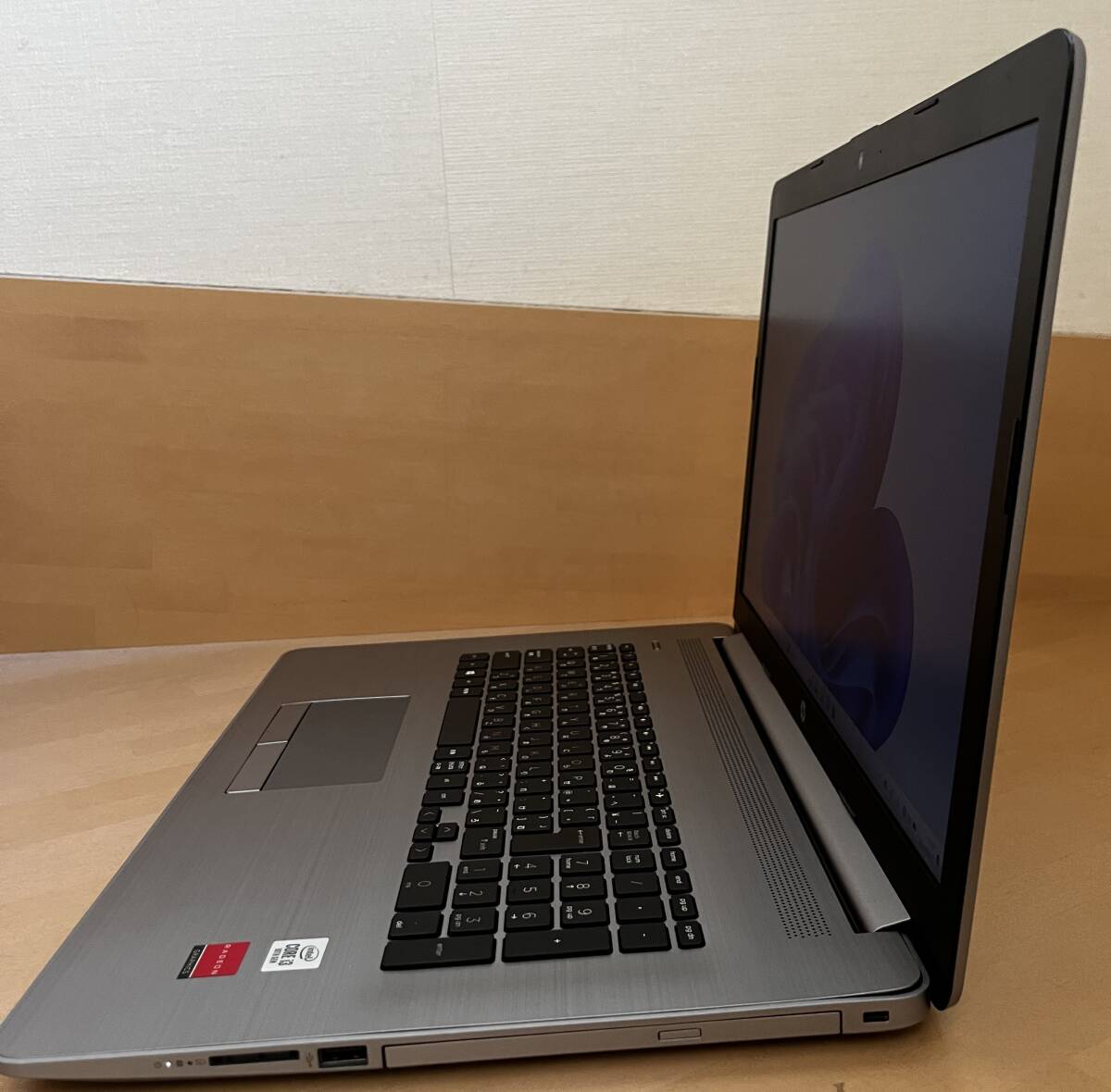 難あり HP ProBook 470 G7 i3 10110U 2.1GHz M.2SSD 256GB + HDD500GB 17in AMD Radeon 530 HD+の画像2