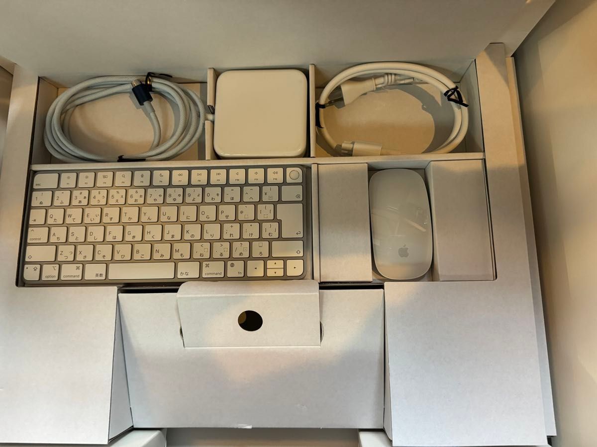 美品 iMac (24 インチ, M1, 2021)  4ポート 上位モデル　Touch ID付キーボード　付属品あり